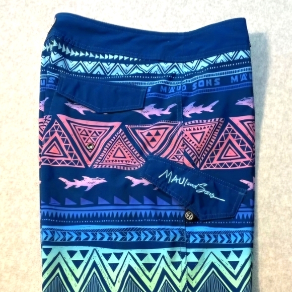 Maui and Sons Men's Board Shorts with Four Way Stretch in Size 34 **NWT** - Picture 4 of 4